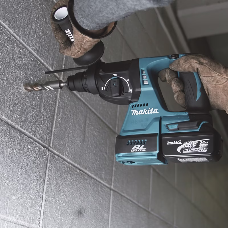 Makita DHR242Z 18 V poravasara – runkoversio